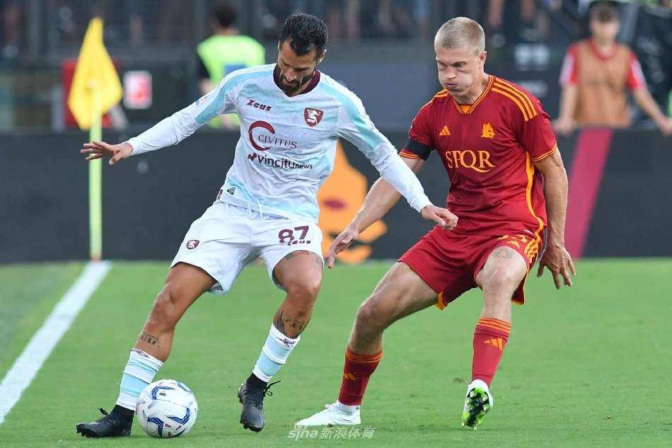 多场大赛中 多场大赛中