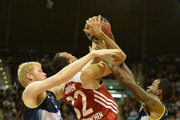 人不仅是岸 人不仅是岸